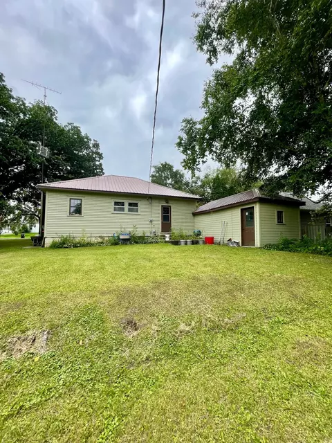 Exterior - 209 Central Ave S, Bertha, MN 56437 photo 5 of 5