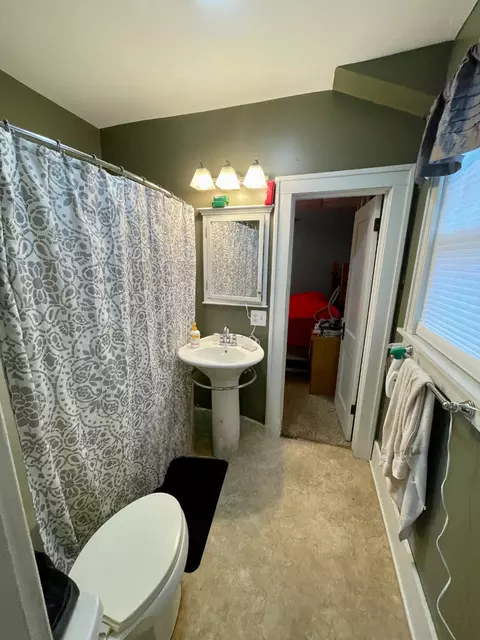 Bath - 209 Central Ave S, Bertha, MN 56437 photo 1 of 1