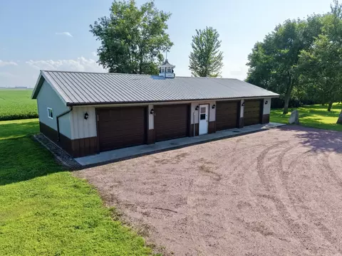 46739 900th St, Windom, MN 56101 photo 4