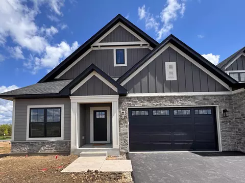 18612 Icebox Ln, Lakeville, MN 55044