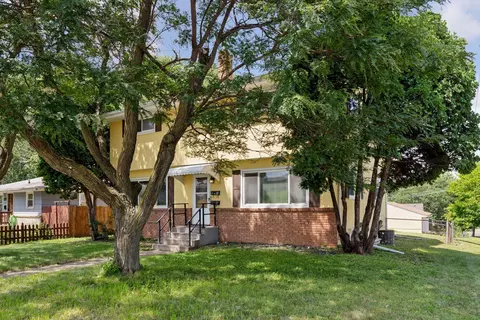 1489 6th St E, Saint Paul, MN 55106