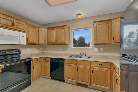 Kitchen - 110 18th Ave N, Saint Cloud, MN 56303 photo 1 of 3