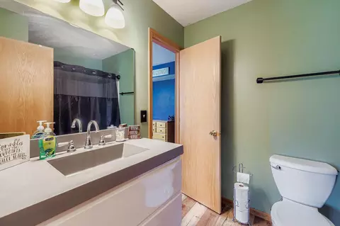 Bath - 610 Sunset St, Buffalo, MN 55313 photo 1 of 2