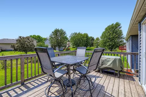 Exterior - 610 Sunset St, Buffalo, MN 55313 photo 4 of 5
