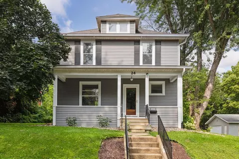 24 4th Ave SW, Faribault, MN 55021 photo 2