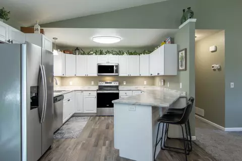 Kitchen - 14394 Rockrose Dr, Baxter, MN 56425 photo 3 of 3