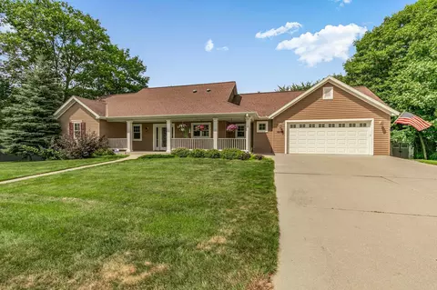 Exterior - 1609 1st St N, Cold Spring, MN 56320 photo 2 of 8