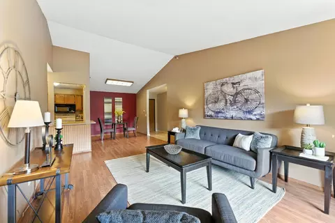4151 Boone Ave N #210, New Hope, MN 55427