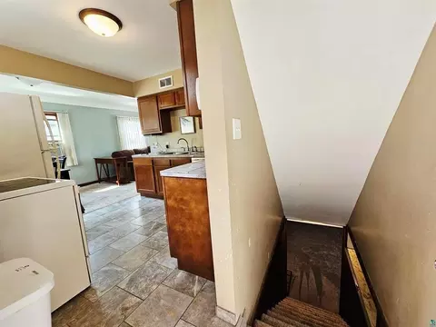 Entry Way - 28 Oak St, Proctor, MN 55810 photo 2 of 8