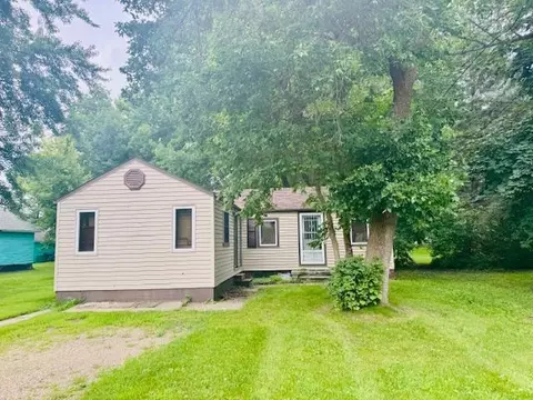 3245 Maple Ave, Slayton, MN 56172