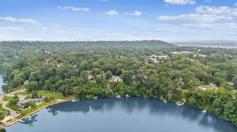 621 Mallalieu Dr, Hudson, WI 54016