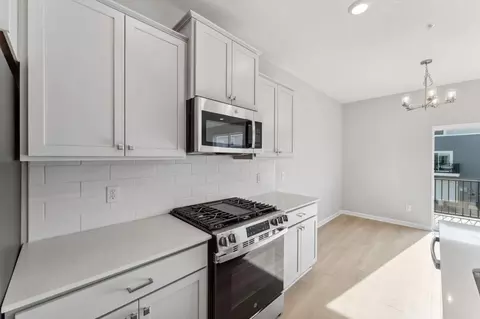 Kitchen - 13655 Pine Dr, Rogers, MN 55374 photo 5 of 5