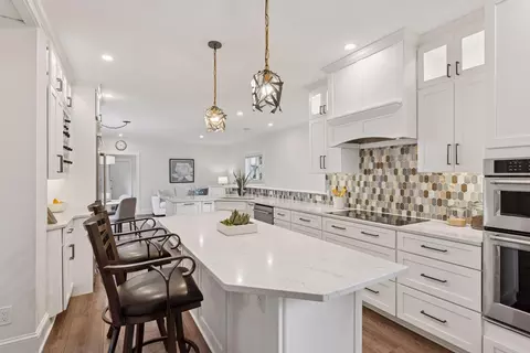 Kitchen - 4906 Johnson Ave, White Bear Lake, MN 55110 photo 3 of 6