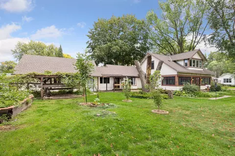 Exterior - 4906 Johnson Ave, White Bear Lake, MN 55110 photo 11 of 11