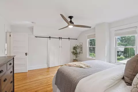 Bedroom - 4906 Johnson Ave, White Bear Lake, MN 55110 photo 2 of 4