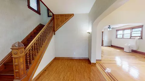Entry Way - 615 3rd St SE, Willmar, MN 56201 photo 1 of 2