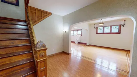 Entry Way - 615 3rd St SE, Willmar, MN 56201 photo 2 of 2