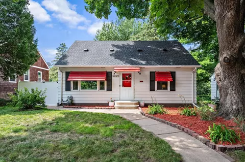 3007 York Ave N, Robbinsdale, MN 55422