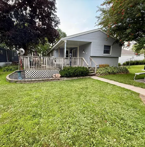 55 5th Ave NW, Elgin, MN 55932