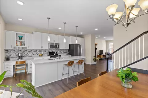 Kitchen - 4025 River Valley Way, Eagan, MN 55122 photo 1 of 2