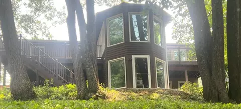271 Sandy Point Ct NE, Rochester, MN 55906