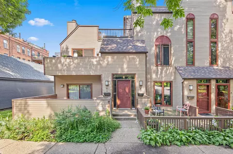 8 Irvine Park #8A, Saint Paul, MN 55102