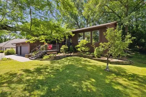 6205 Saint Albans Cir, Edina, MN 55439