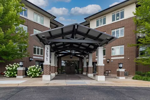 3251 Louisiana Ave S #304, Saint Louis Park, MN 55426