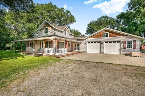 15970 County Road 9 NE, New London, MN 56273