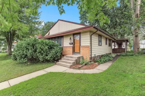 410 12th Ave N, Hopkins, MN 55343