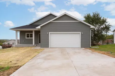 104 Prairie Cir, Woodville, WI 54028
