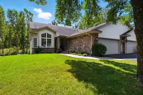 12888 Falcon Dr, Apple Valley, MN 55124