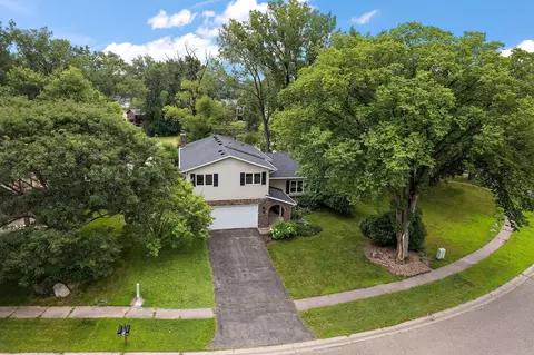 13820 Holyoke Path, Apple Valley, MN 55124