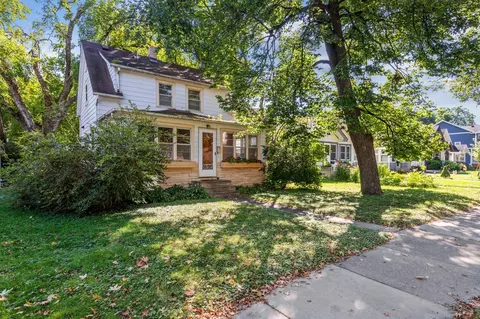 4505 Chowen Ave S, Minneapolis, MN 55410