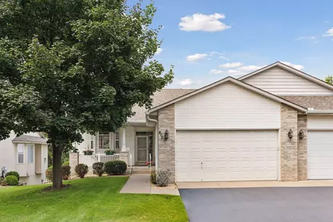 807 Woodduck Dr, Woodbury, MN 55125