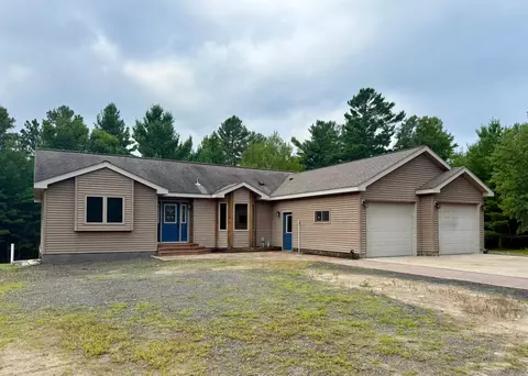 7613 Peel Rd, Britt, MN 55710