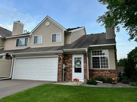 1864 Sapphire Pt #136, Eagan, MN 55122
