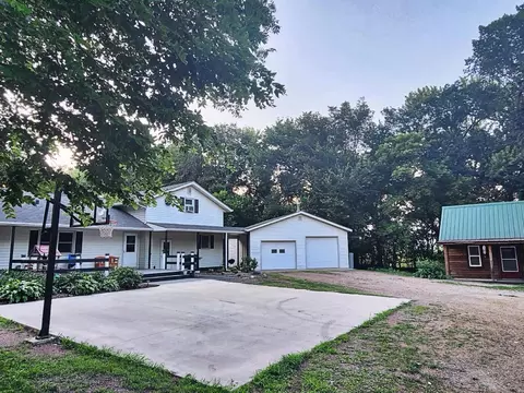 64302 400th St, Franklin, MN 55333