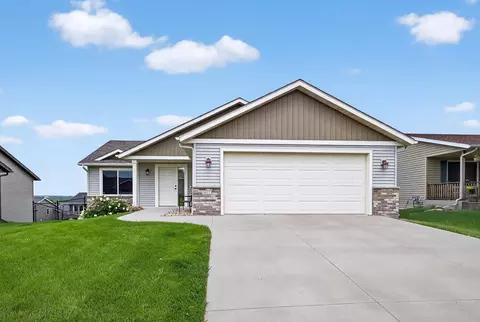 5817 Lloyd St NW, Rochester, MN 55901
