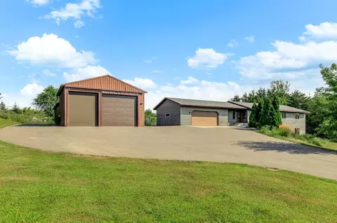 776 Kaly Rd, Hudson, WI 54016