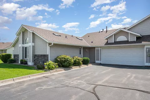 9263 Windsor Ter, Brooklyn Park, MN 55443