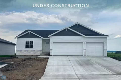 10109 Concord Dr, Horace, ND 58047