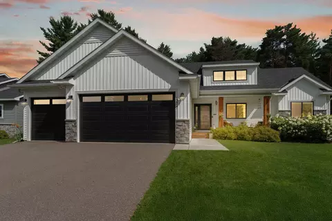 13927 3rd Ave S, Zimmerman, MN 55398