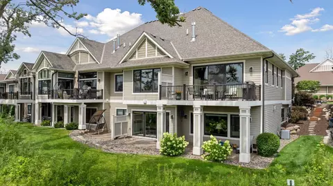 299 Bellwether Path, Wayzata, MN 55391 photo 4