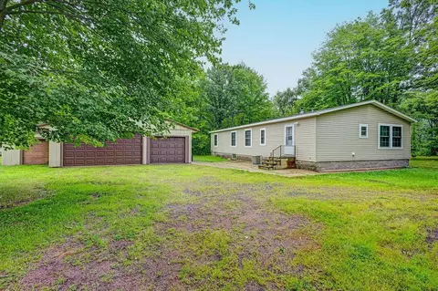 37561 Clover Cir, Hinckley, MN 55037