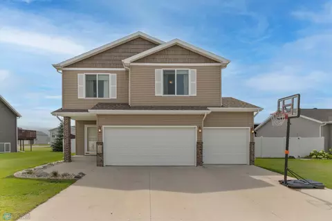 4918 35th Ave S, Fargo, ND 58104