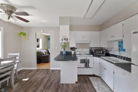 201 4th St NW, Dilworth, MN 56529 photo 9