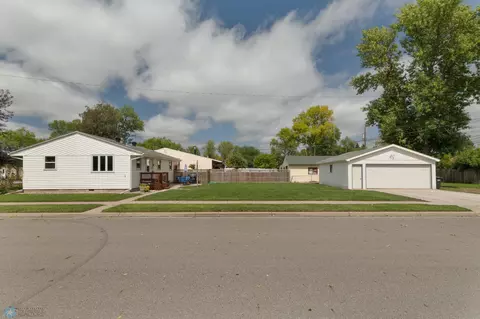 201 4th St NW, Dilworth, MN 56529 photo 19