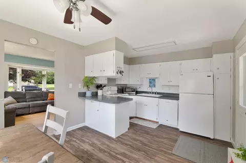 201 4th St NW, Dilworth, MN 56529 photo 6