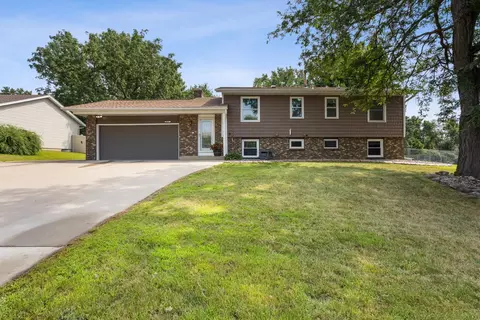 14144 Garland Ave, Apple Valley, MN 55124